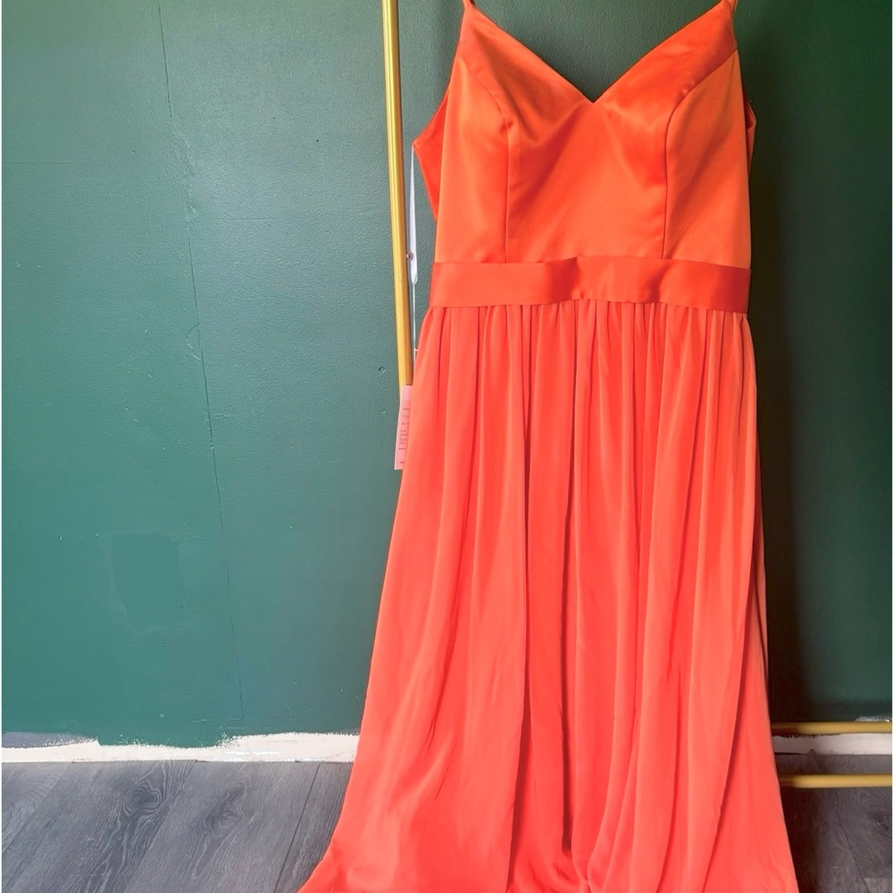 Elegant Orange Sleeveless Dress